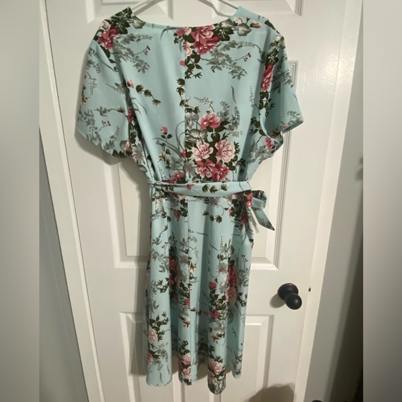 Women’s dress XXL SHEIN - Picture 3 of 5